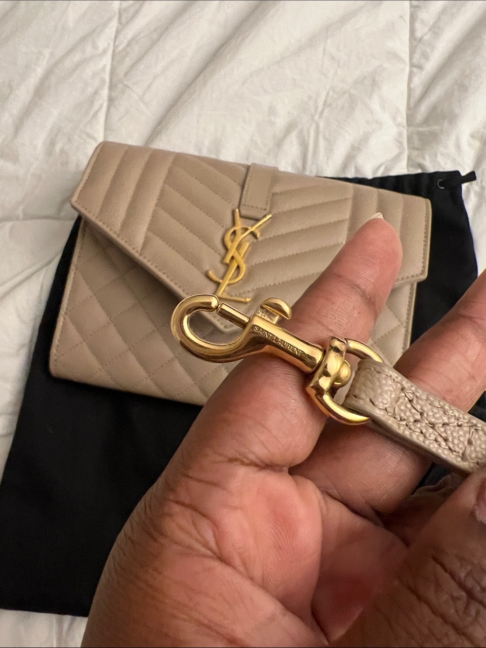 Saint Laurent ENVELOPE FLAP POUCH IN MIX MATELASSÉ GRAIN DE POUDRE LEATHER - Picture 6 of 6